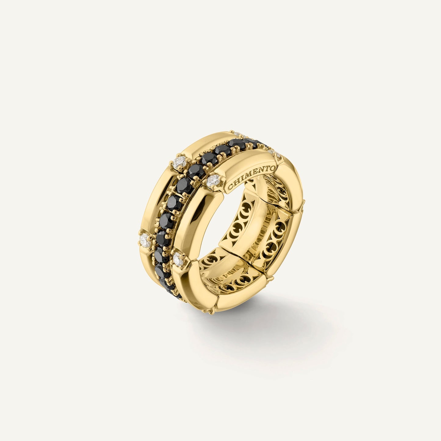 Anello in oro con diamanti e gemme colorate