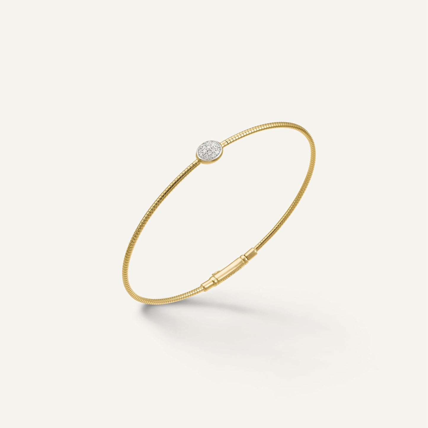 Gold bracelet with diamonds