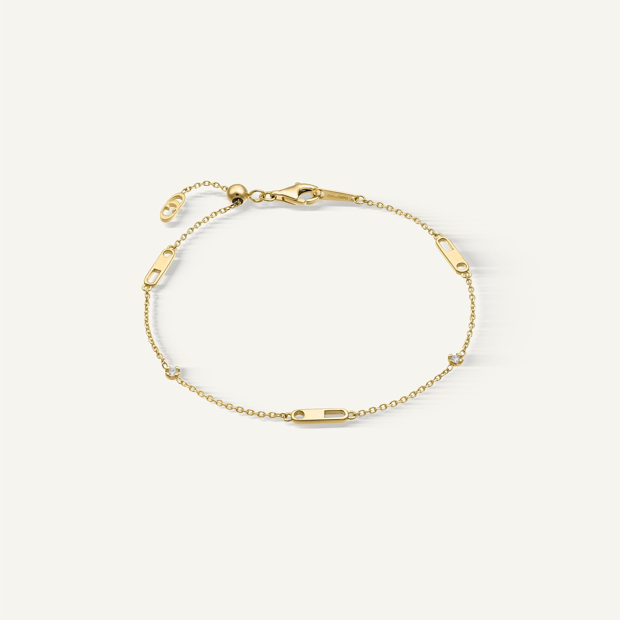 Gold bracelet with diamonds