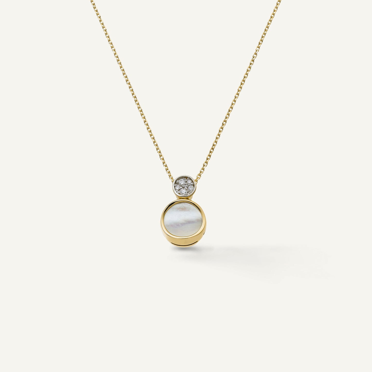 Gold necklace with mother of pearl and diamonds