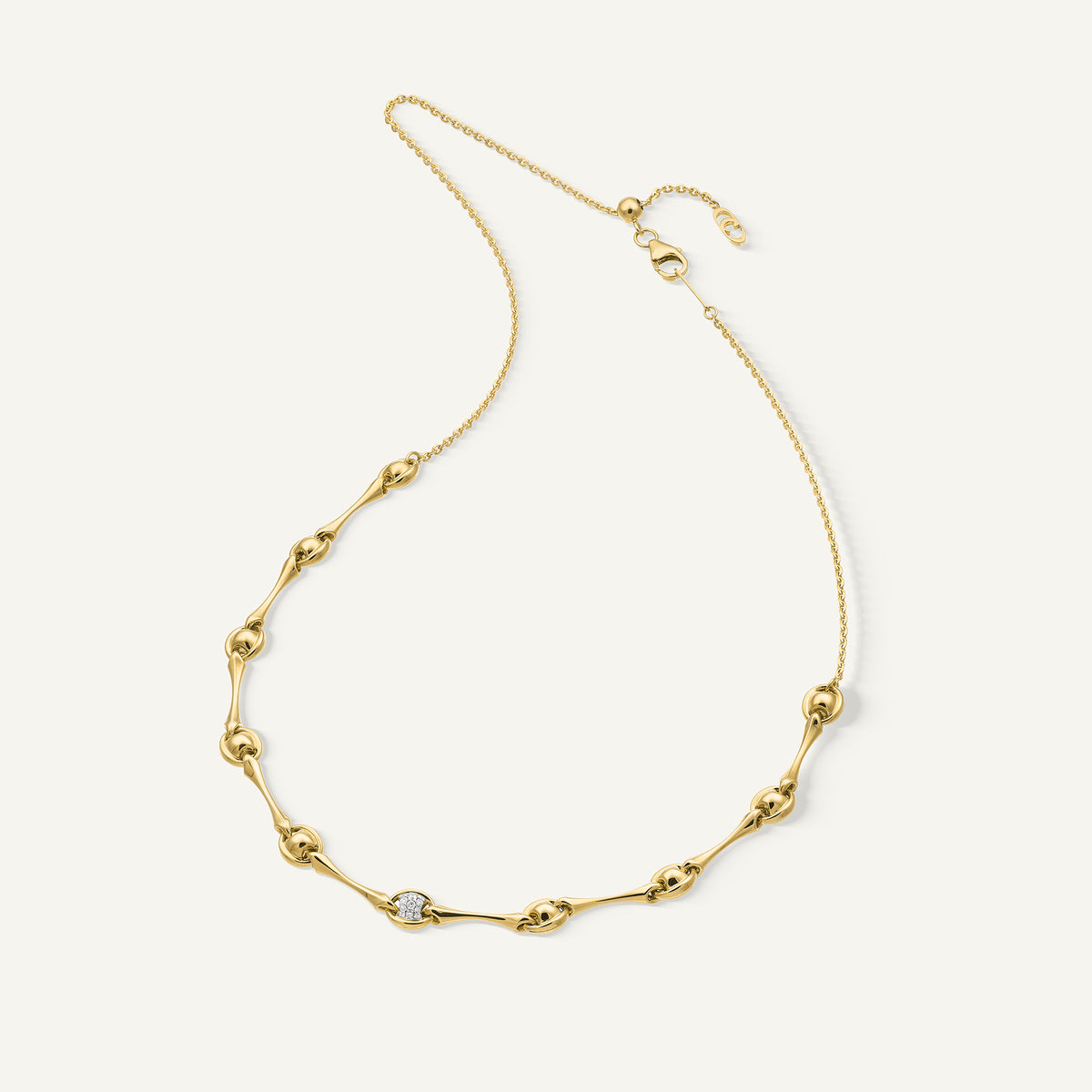 Gold necklace with diamonds