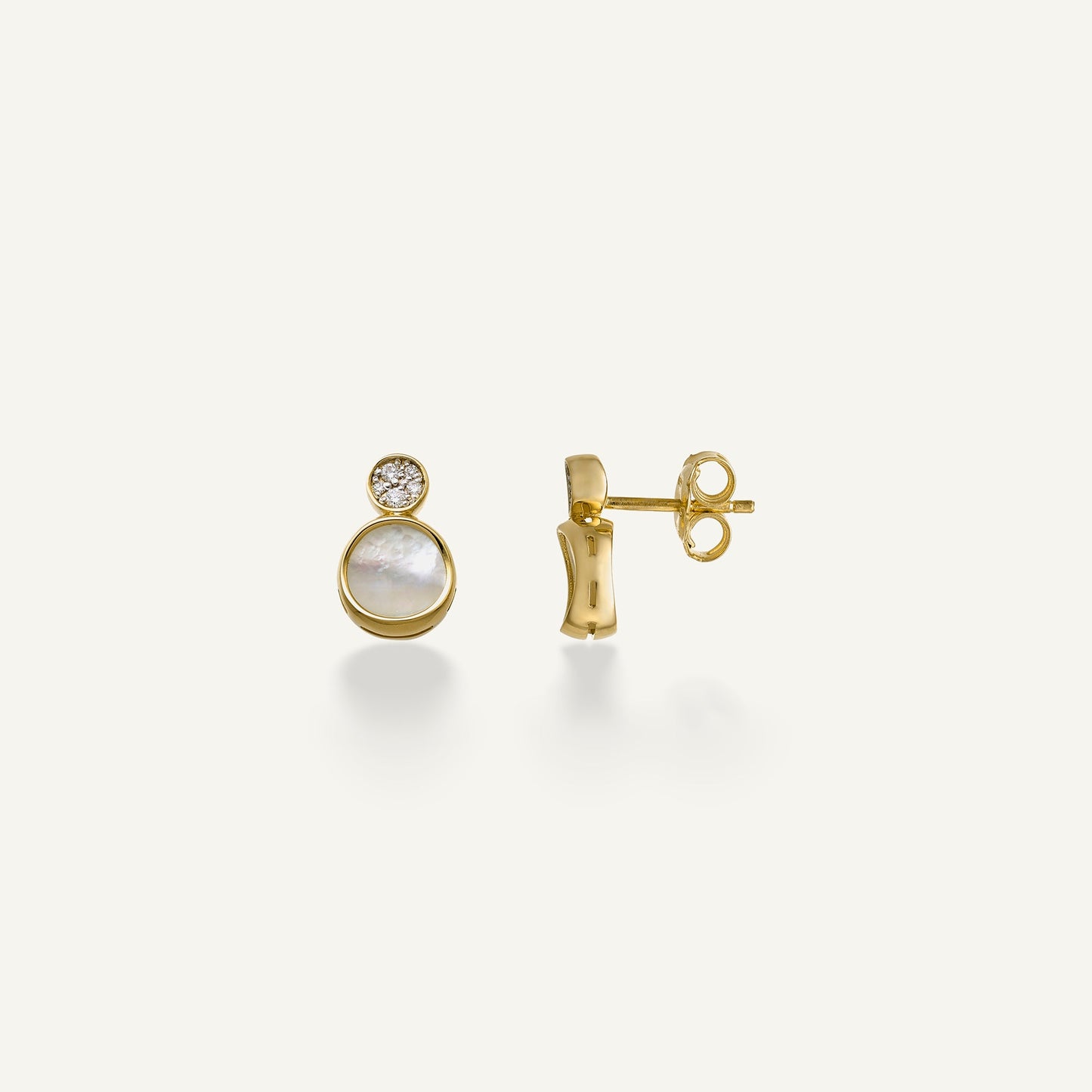 Gold earrings with mother of pearl and diamonds