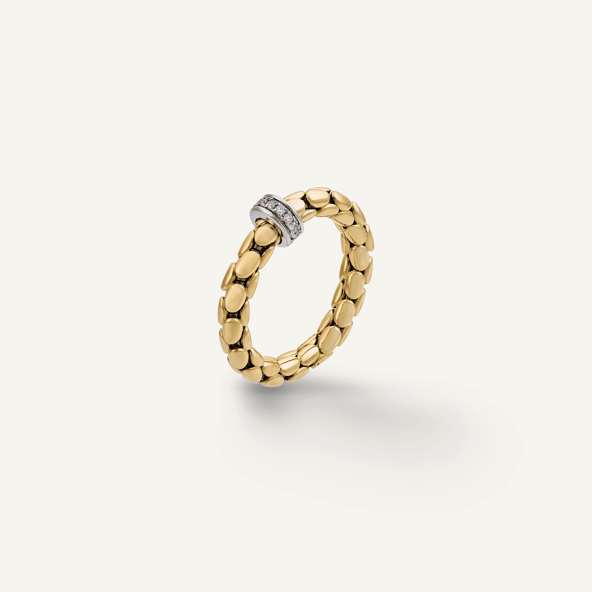 Anello elastico in oro e diamanti