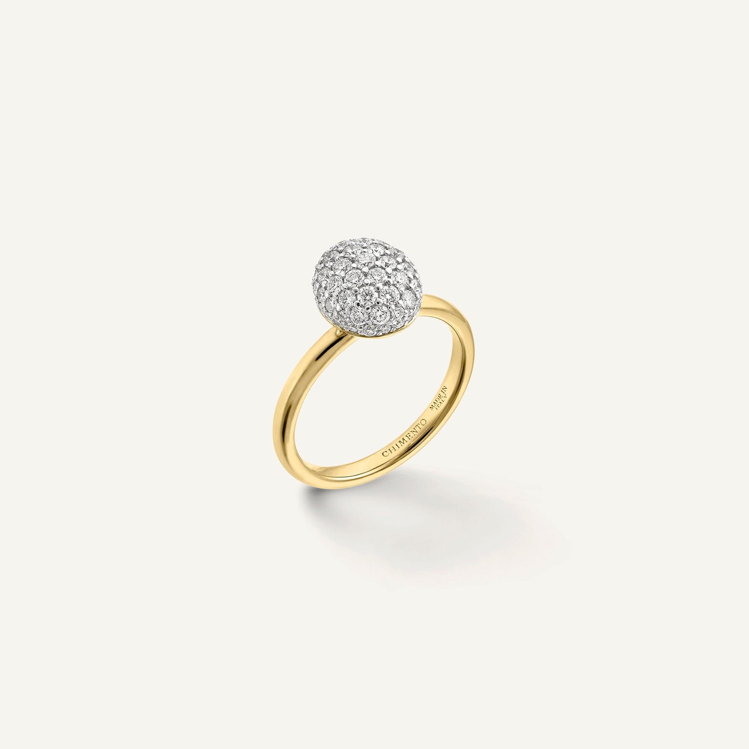 Gold ring with diamonds