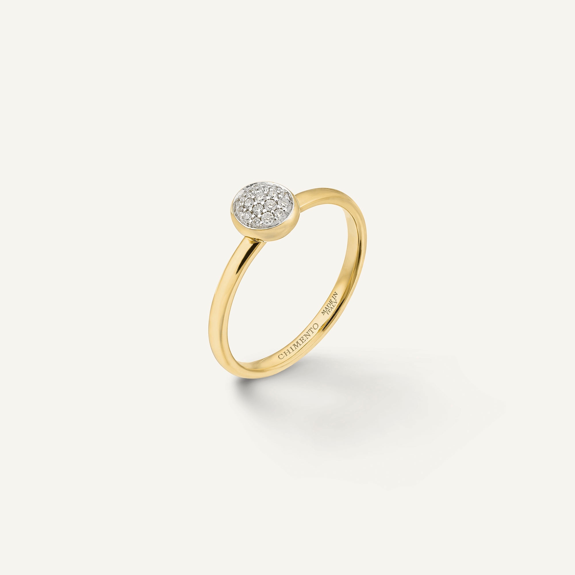Gold ring with diamonds