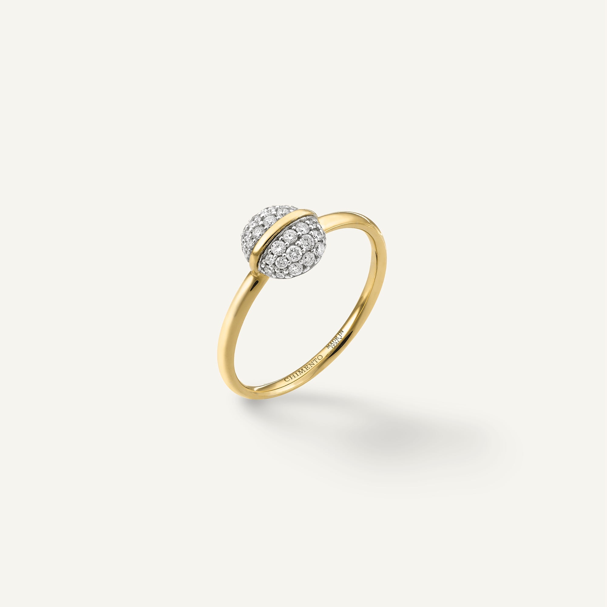 Gold ring with diamonds