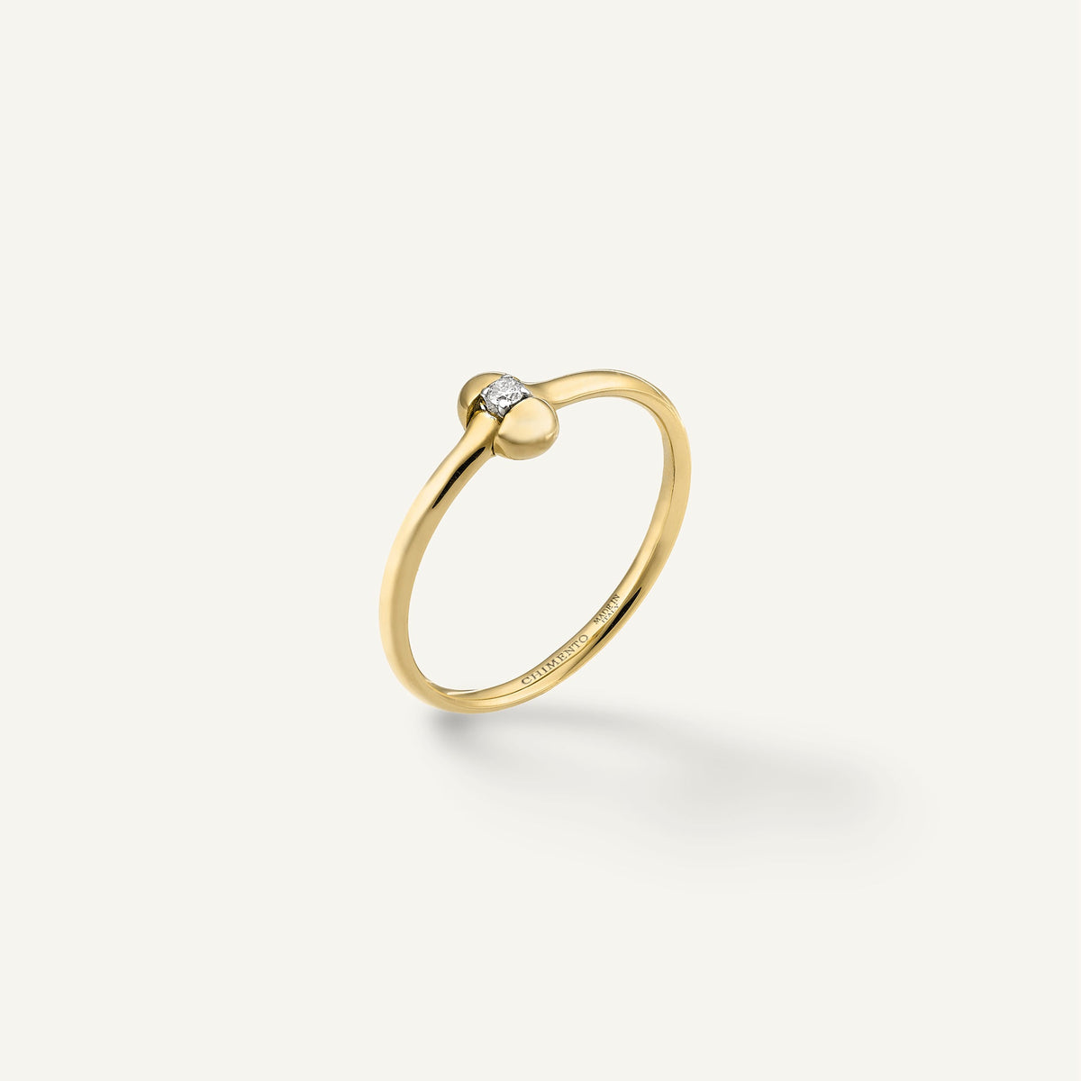 Gold ring with diamonds
