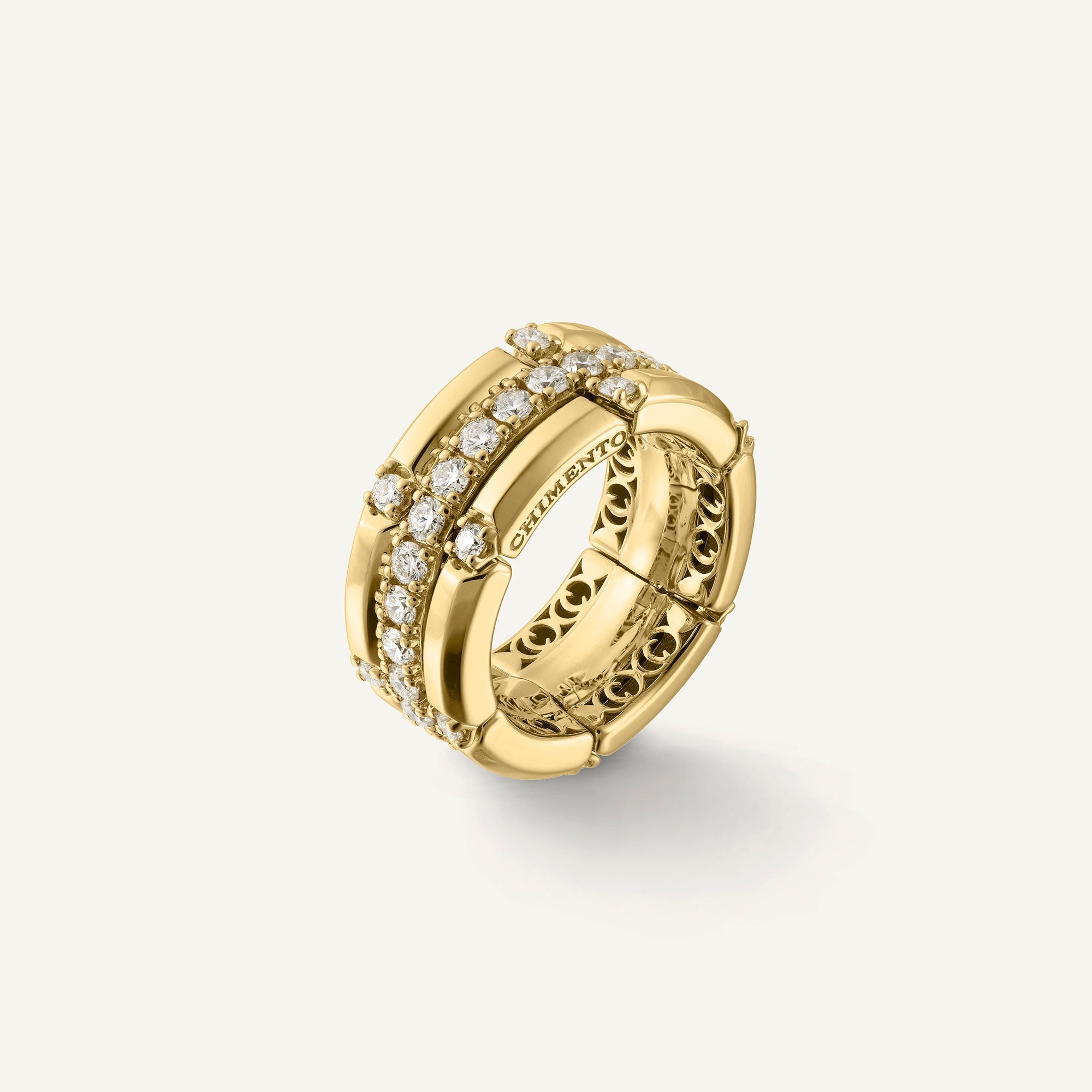 Anello in oro con diamanti e gemme colorate
