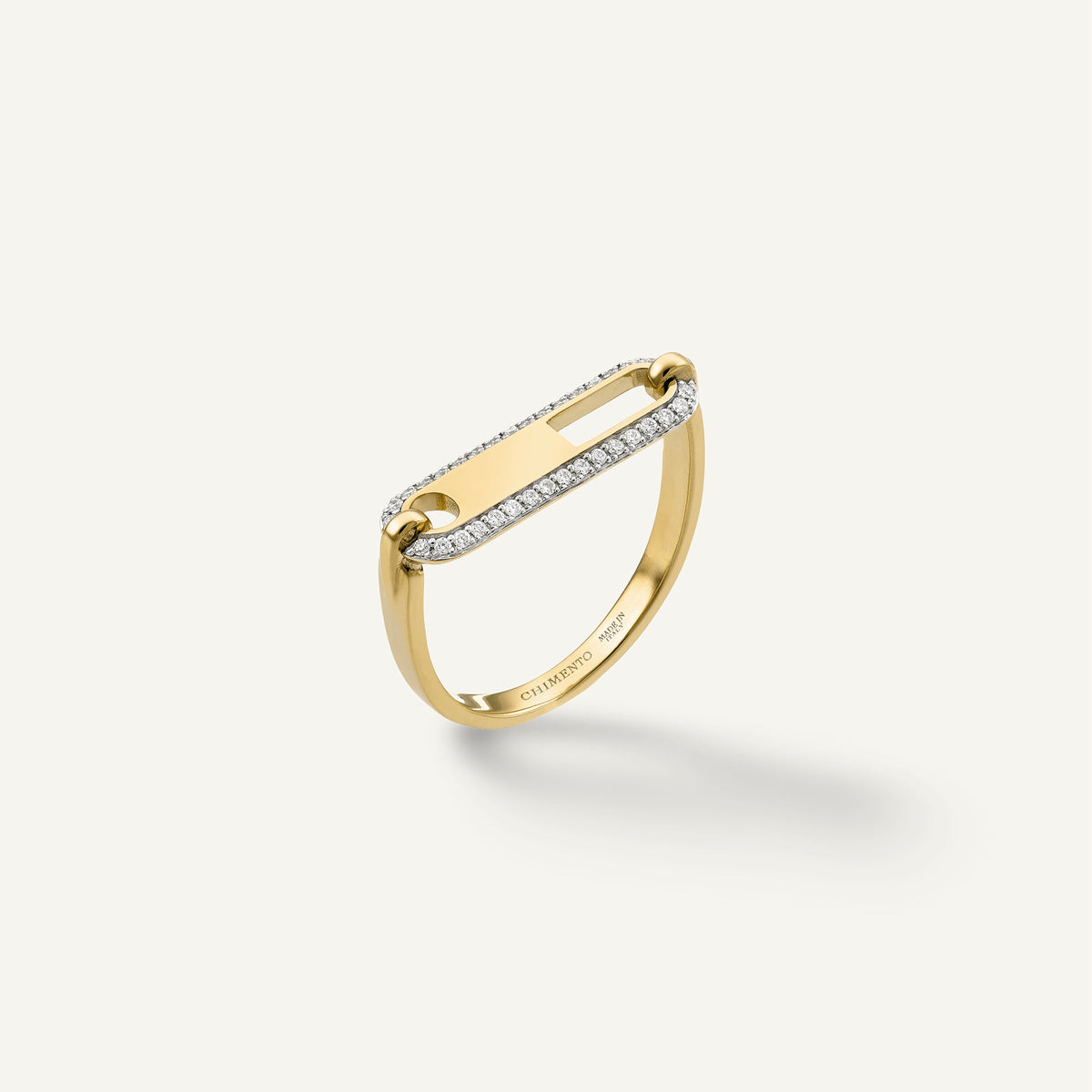 Gold ring with diamonds