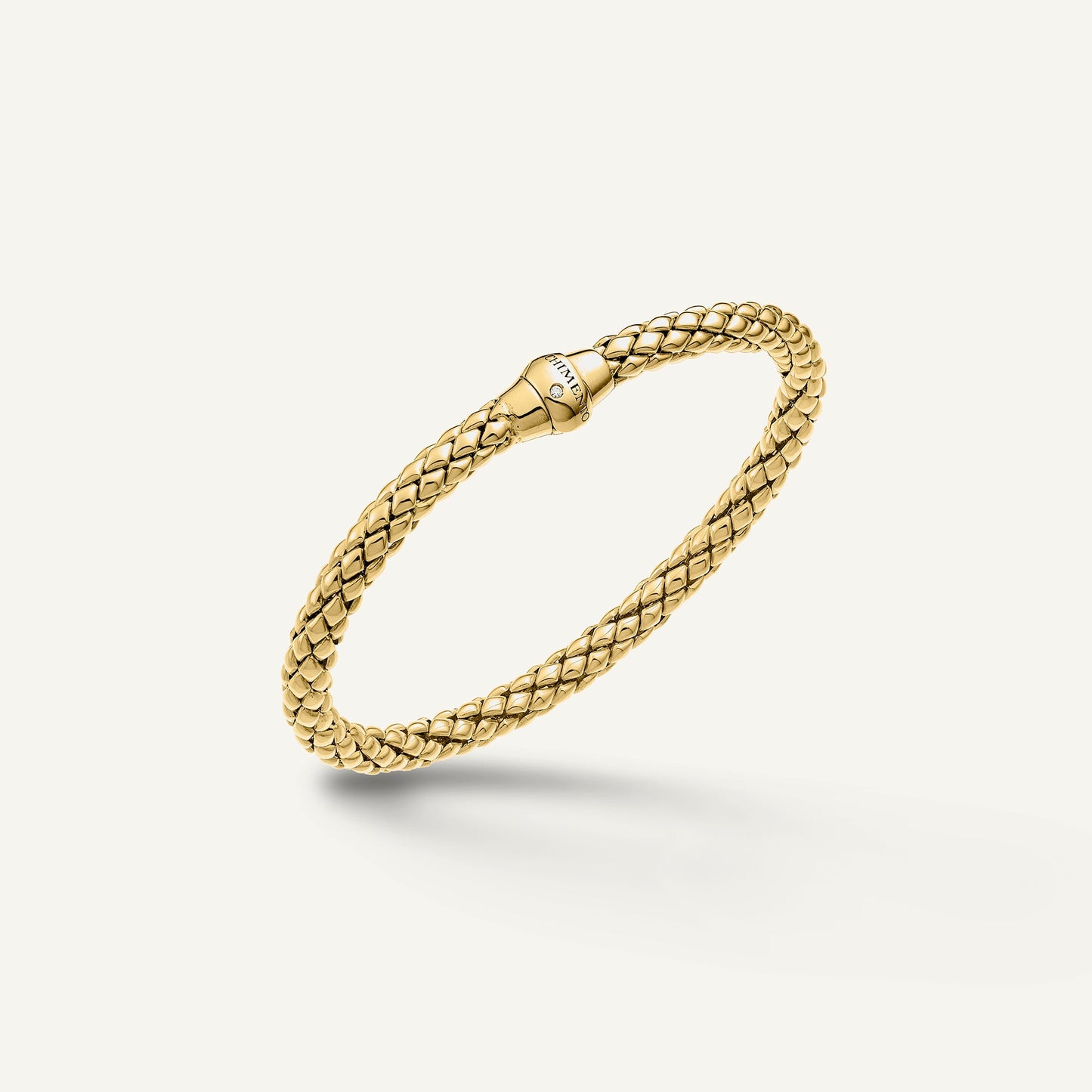 Gold flexible bracelet with diamonds