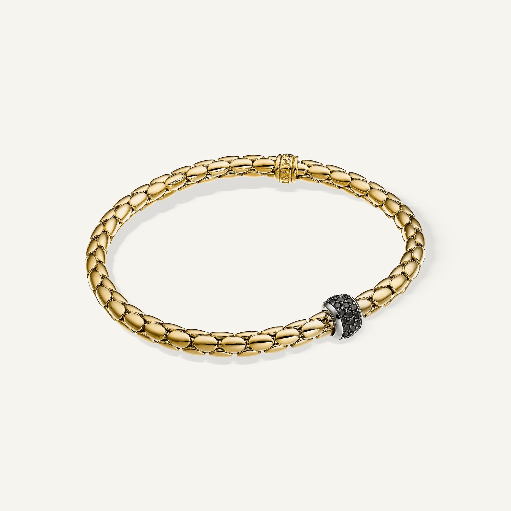 Gold flexible bracelet with diamonds