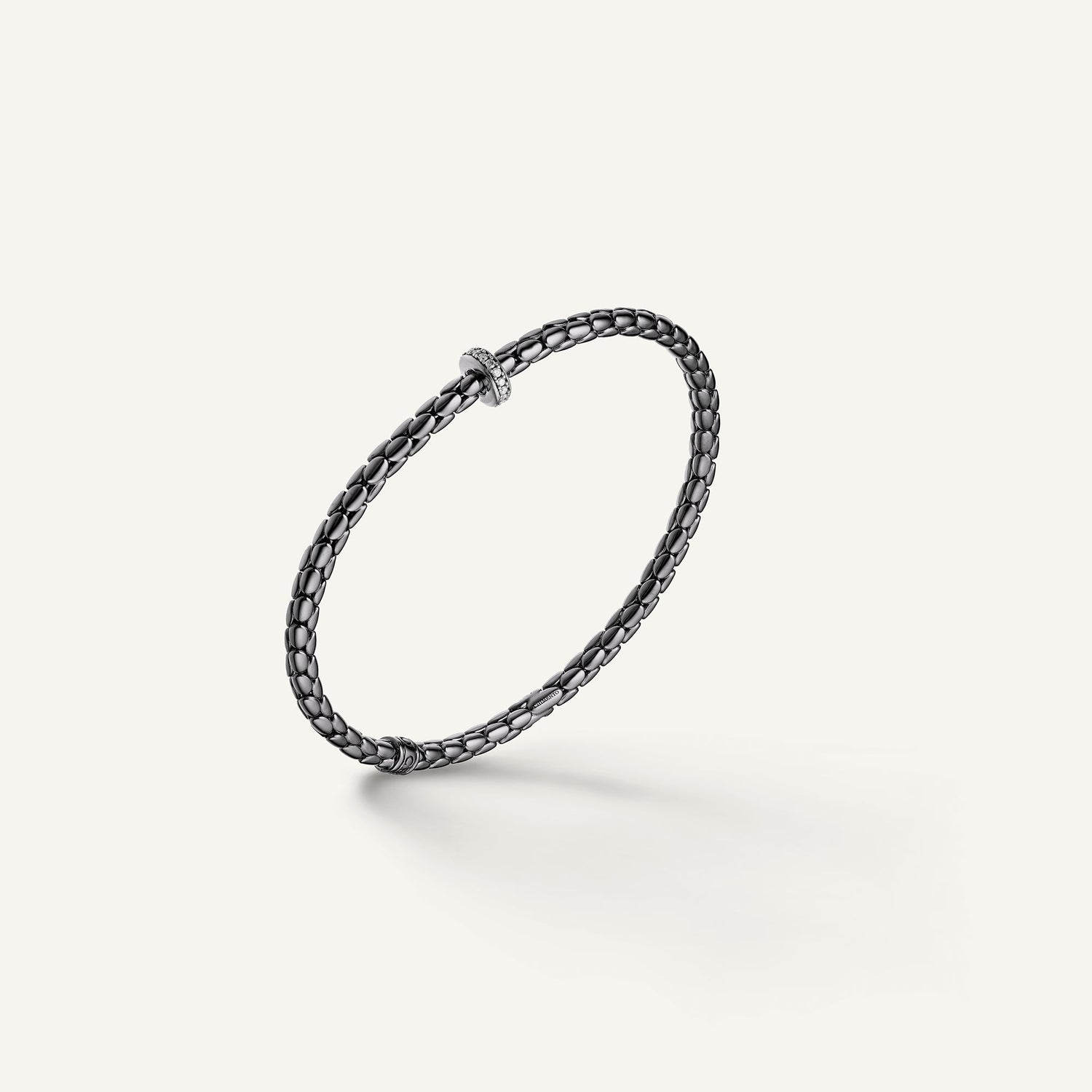 Gold flexible bracelet