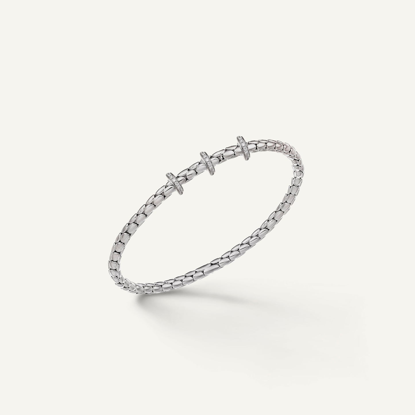 Bracciale flessibile in oro e diamanti