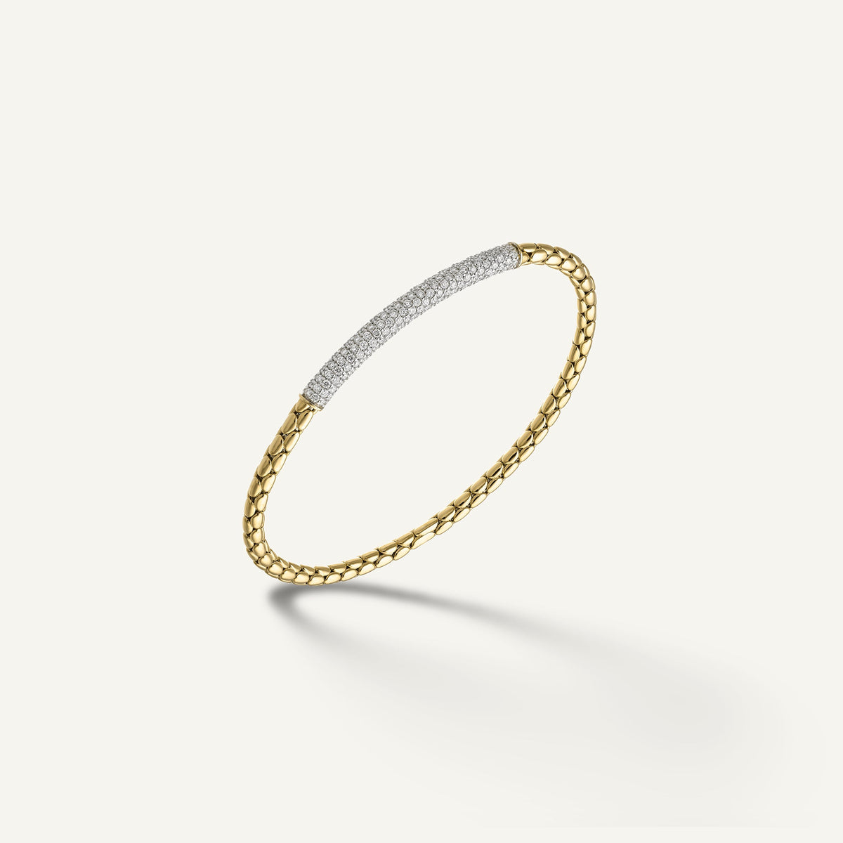 Gold bracelet with diamonds