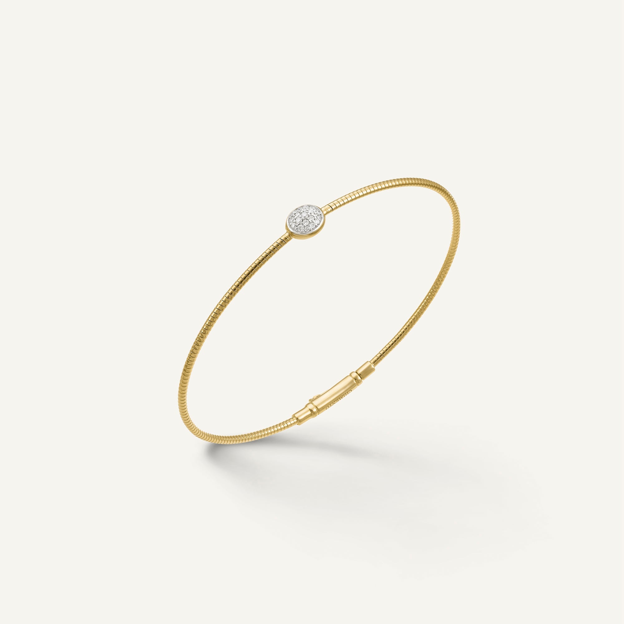 Gold bracelet with diamonds