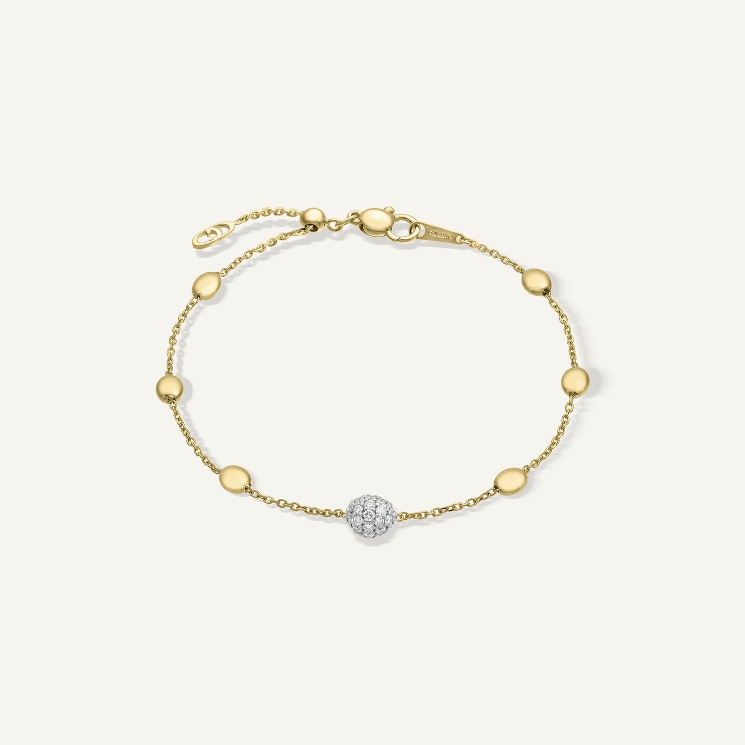 Gold bracelet with diamonds