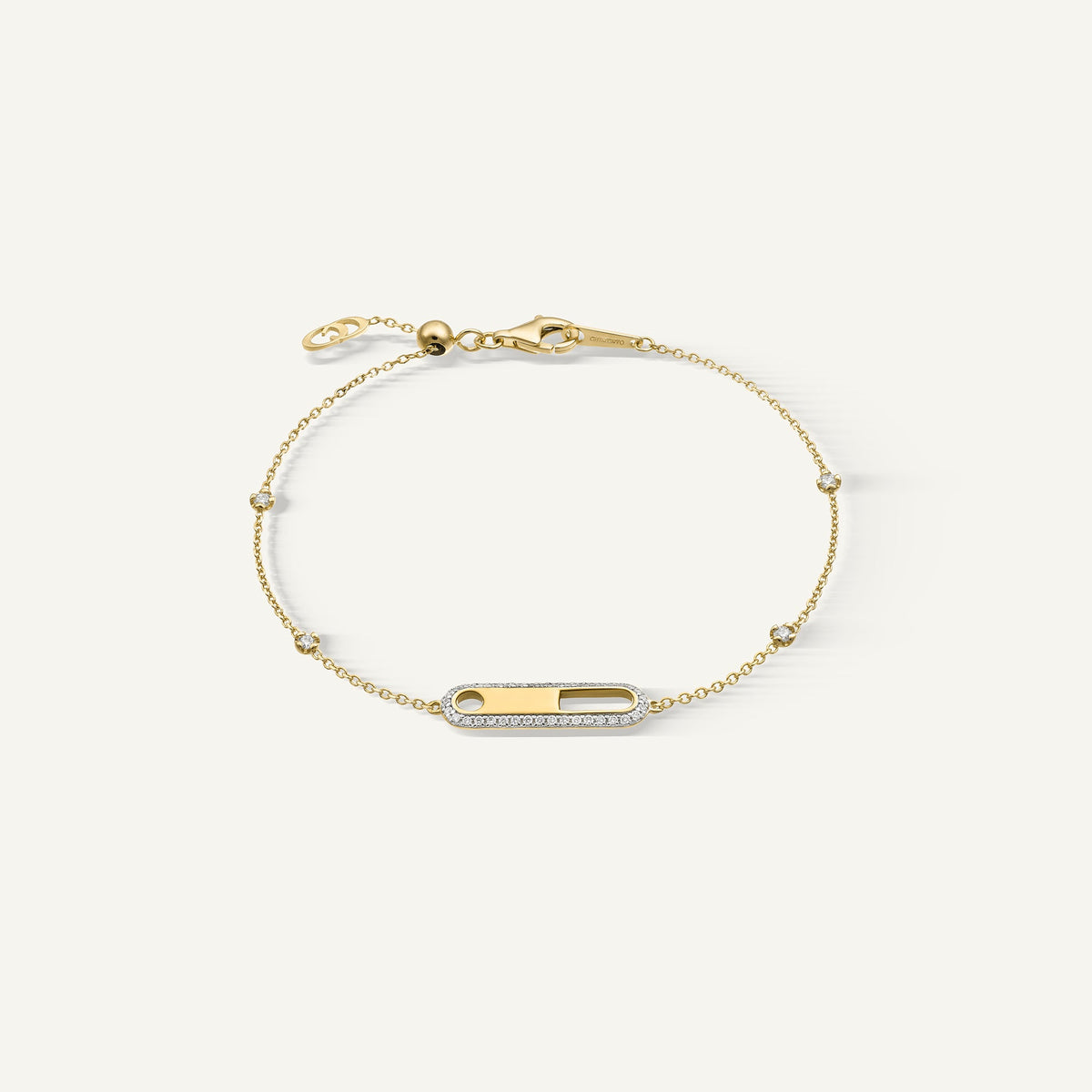 Gold bracelet with diamonds