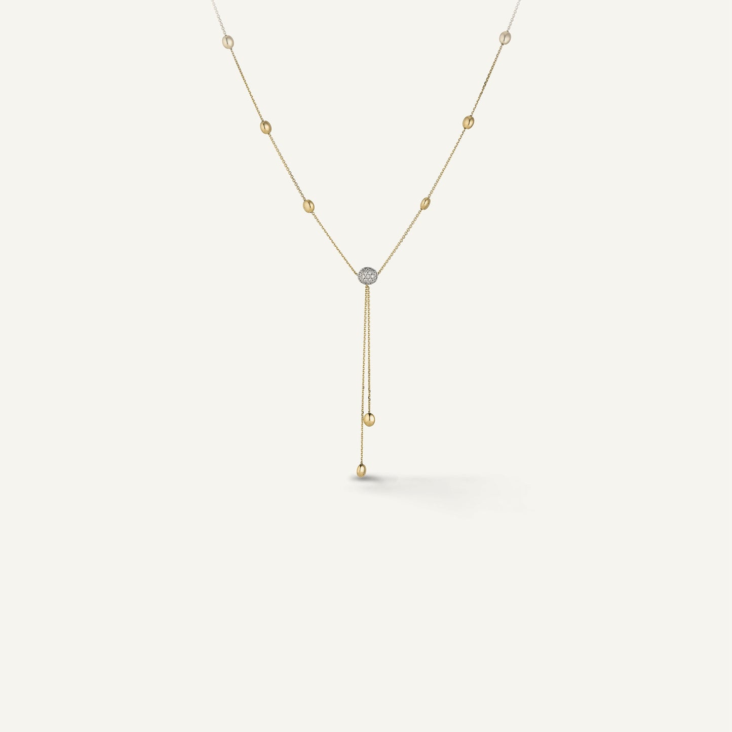Gold necklace with diamonds