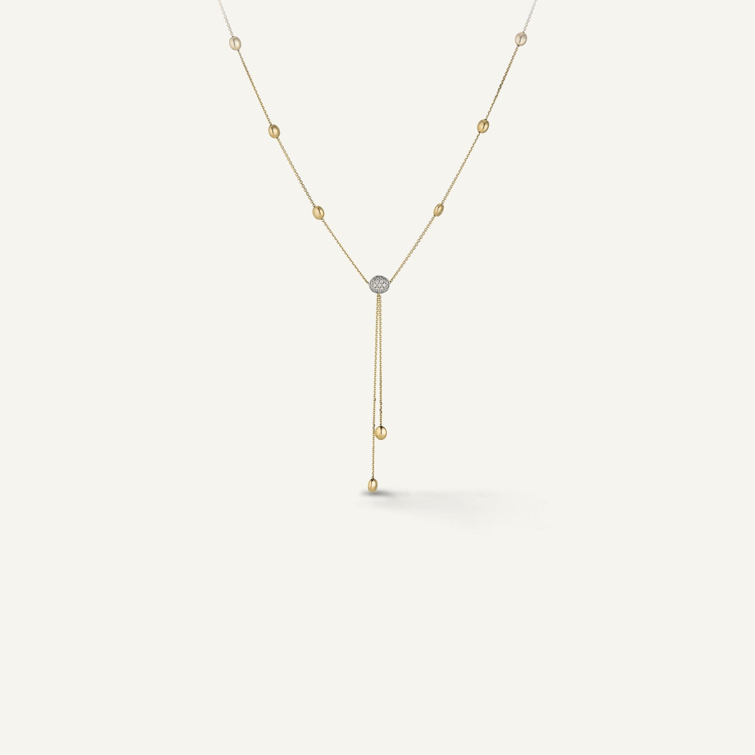 Gold necklace with diamonds