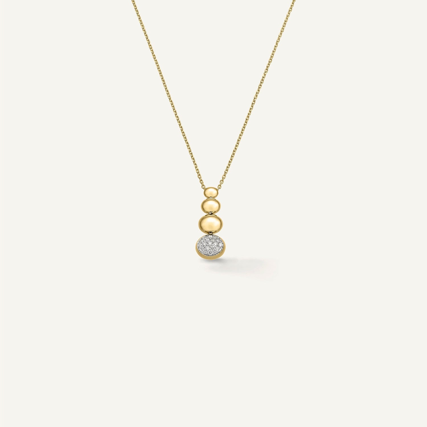 Gold necklace with diamonds