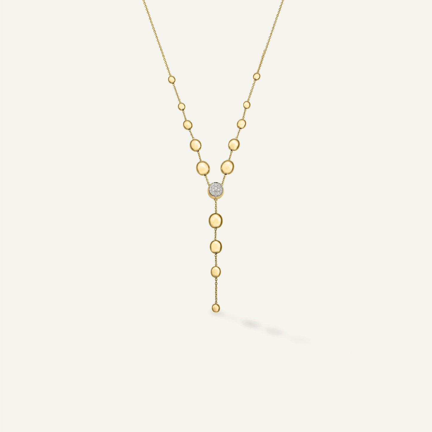 Gold necklace with diamonds