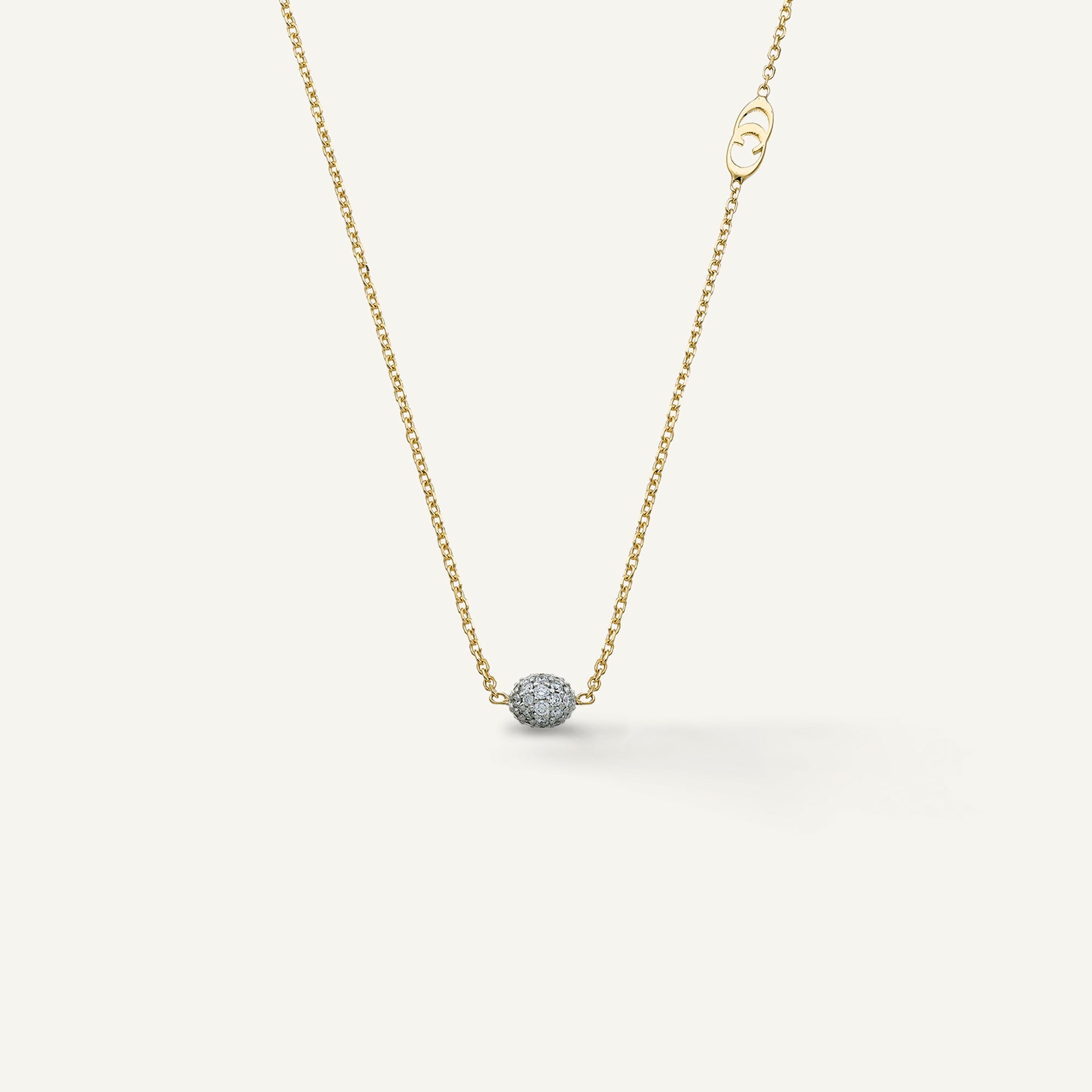 Gold necklace with diamonds