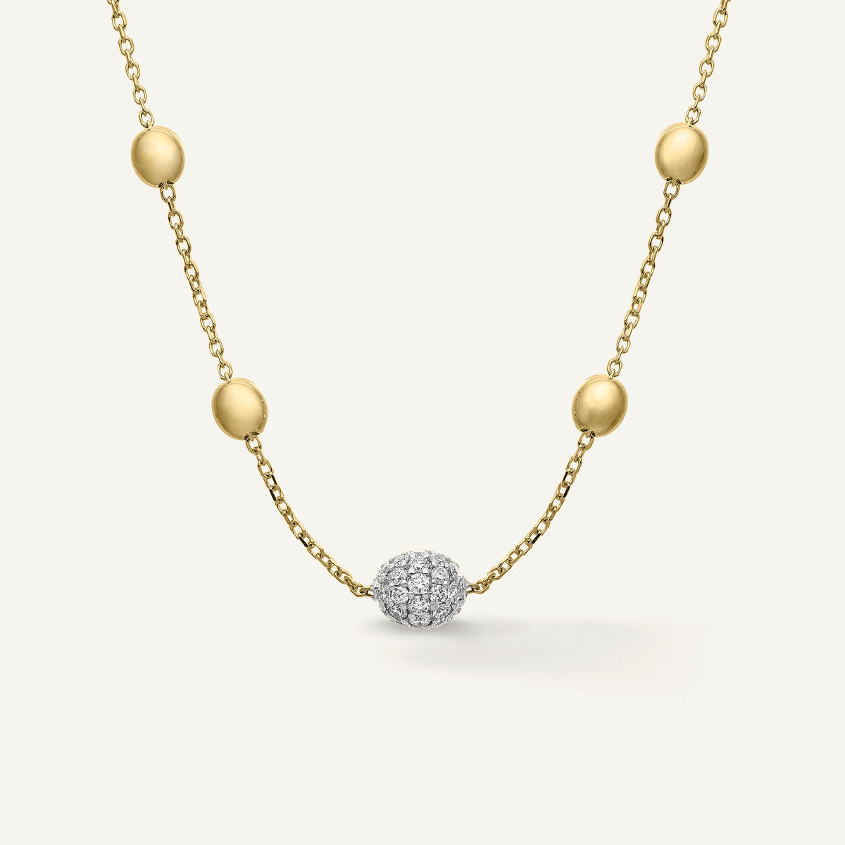 Gold necklace with diamonds