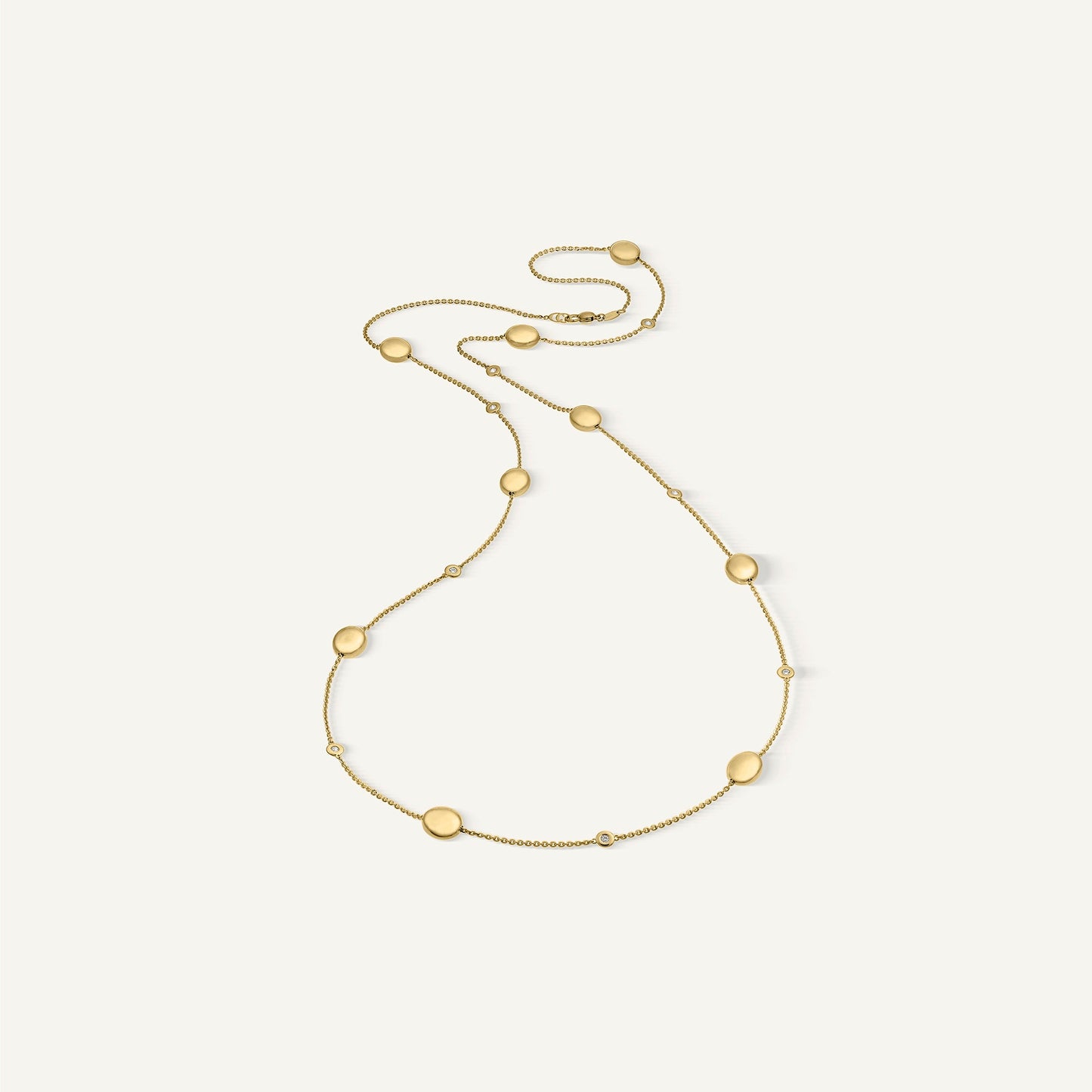 Gold necklace with diamonds