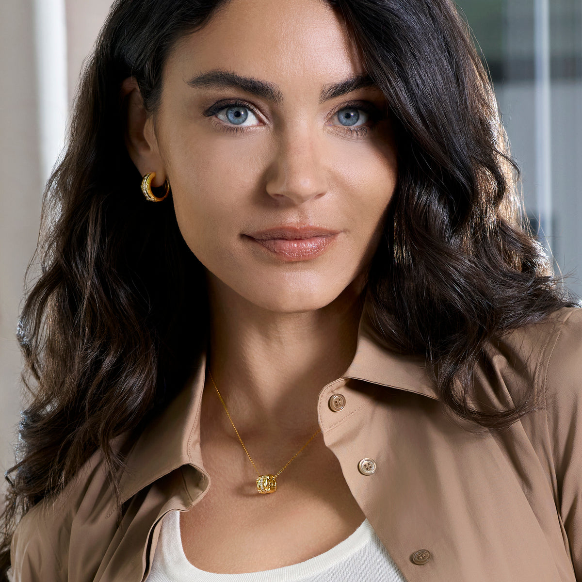 Gold necklace with diamonds and colored gemstones