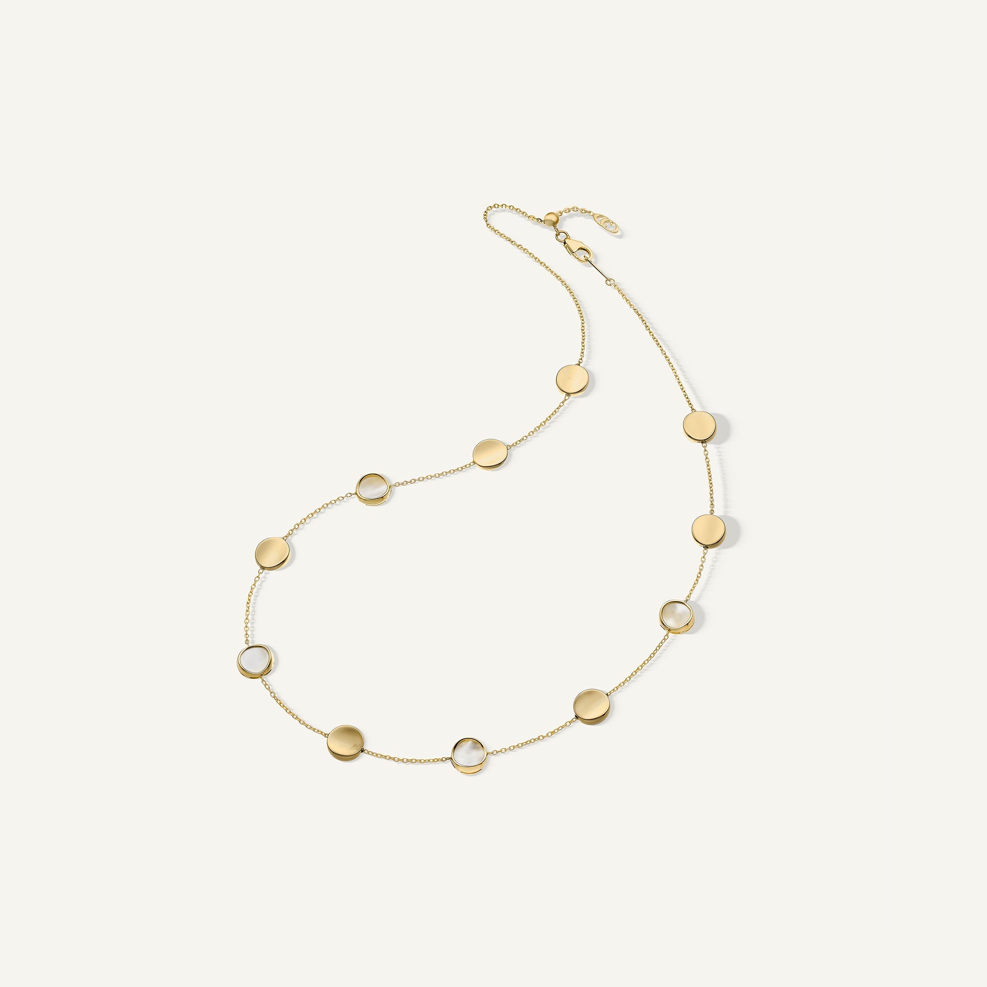 Collana in oro con madreperla