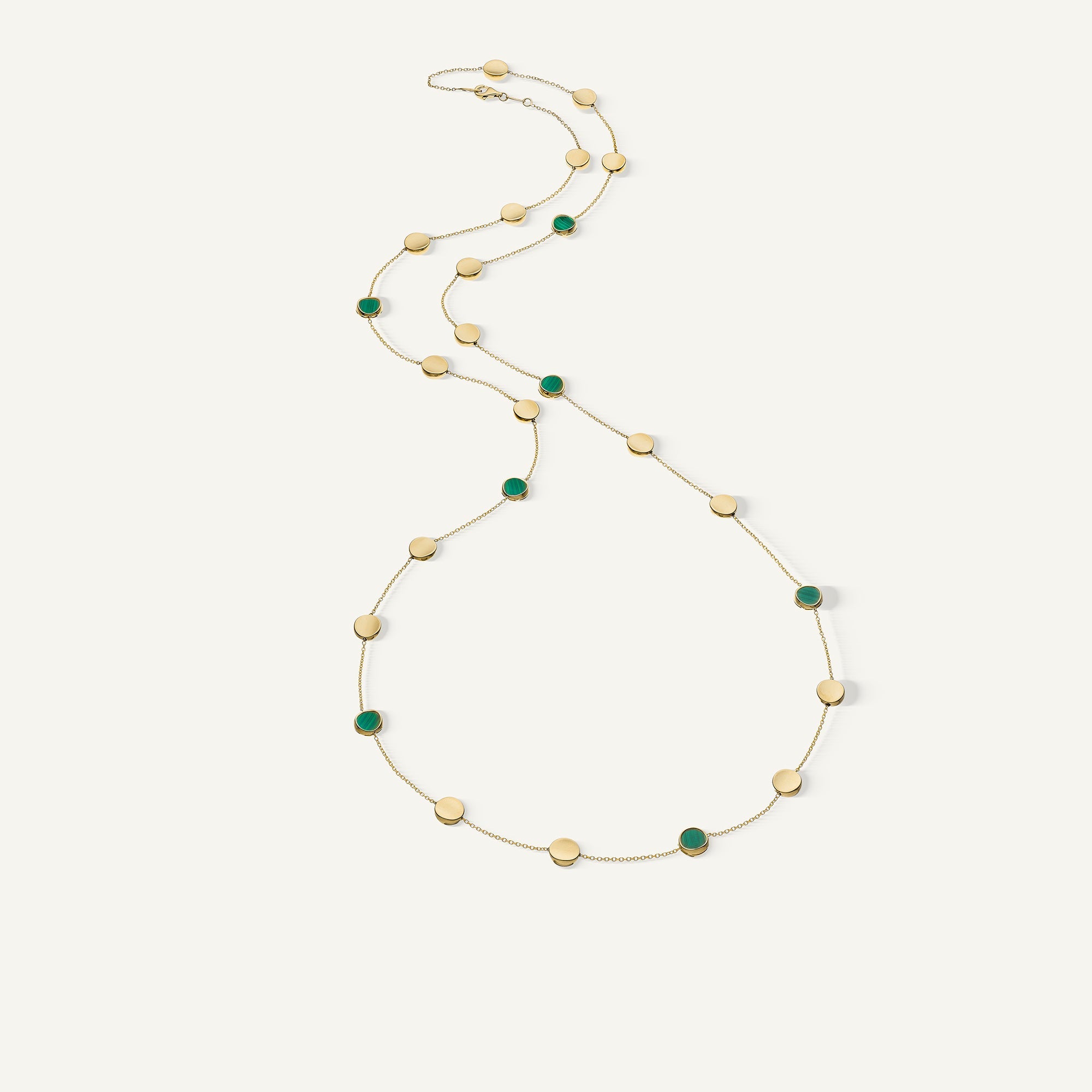 Collana in oro con madreperla