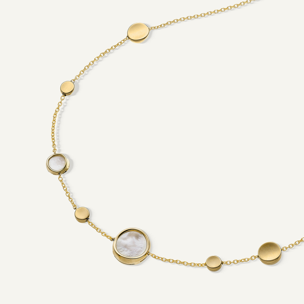Gold necklace with mother of pearl
