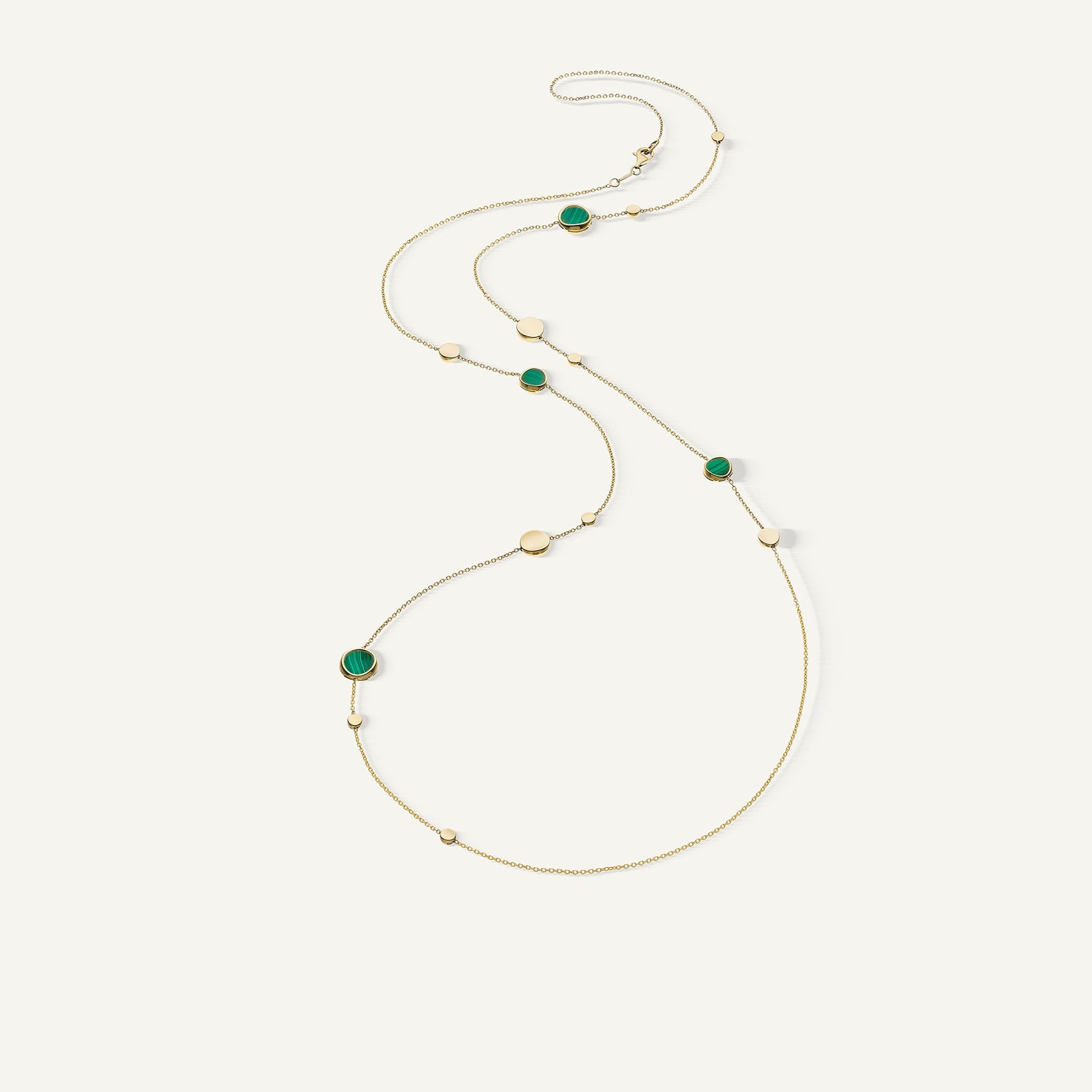 Collana in oro con madreperla