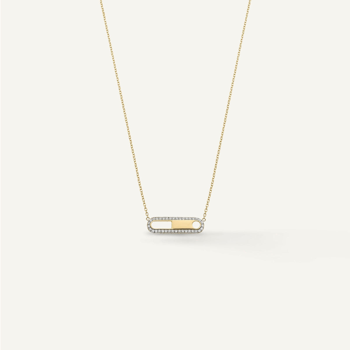 Gold necklace with diamonds