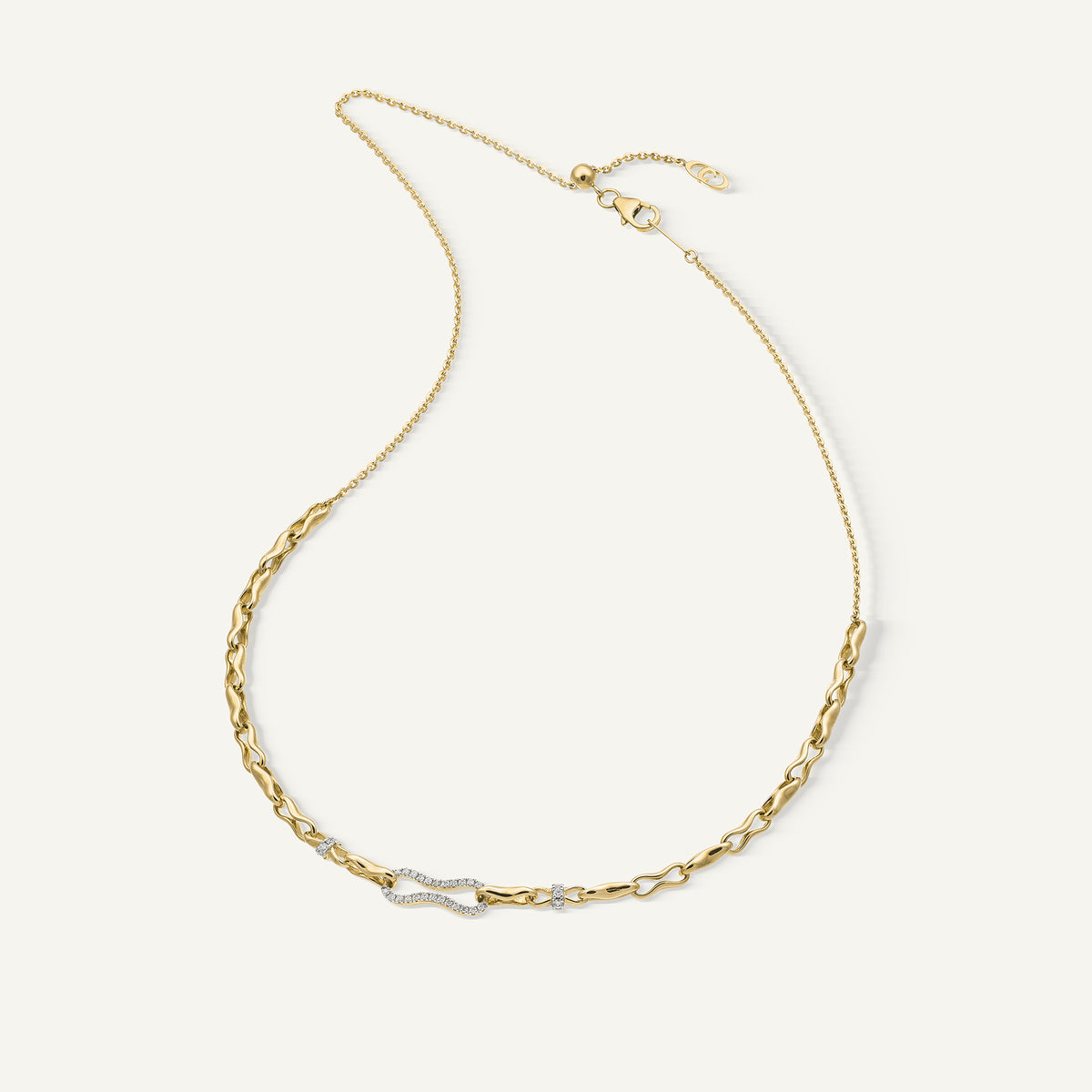 Gold necklace with diamonds