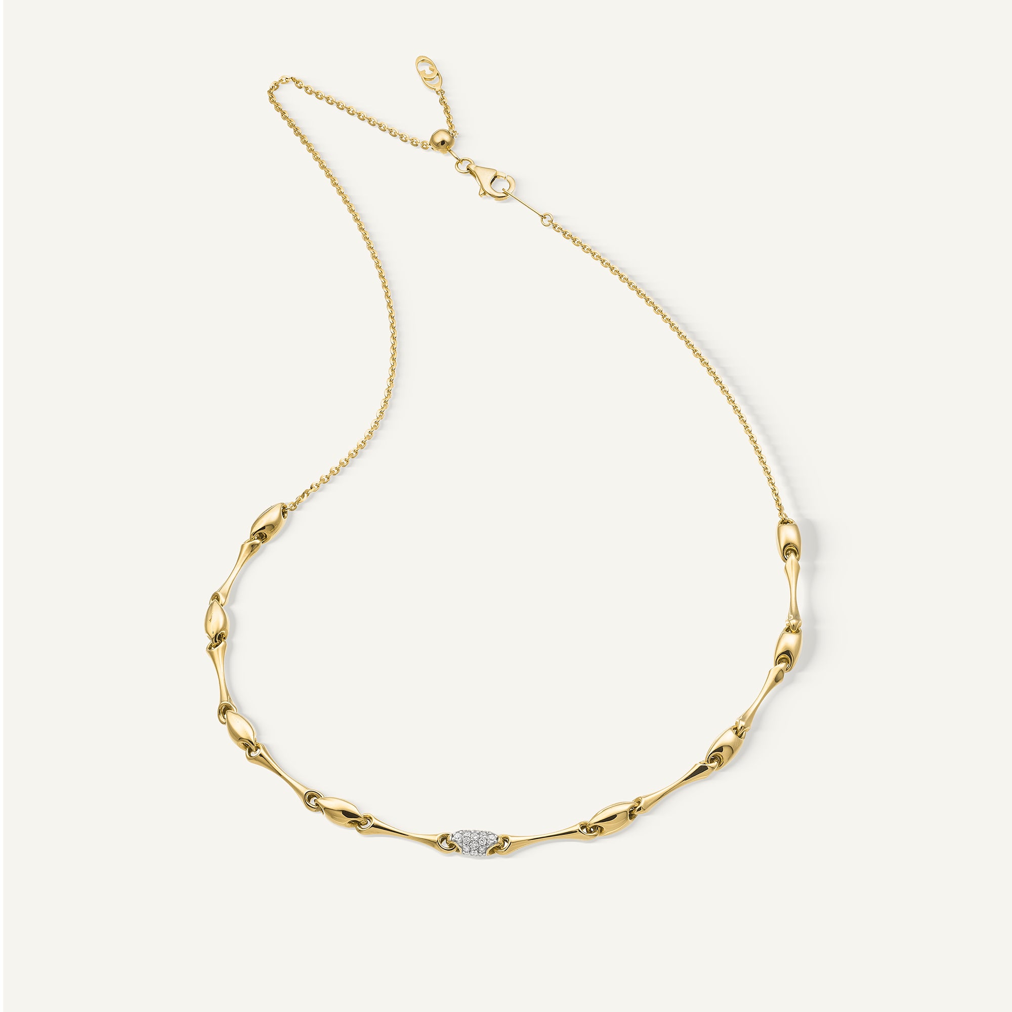 Gold necklace with diamonds