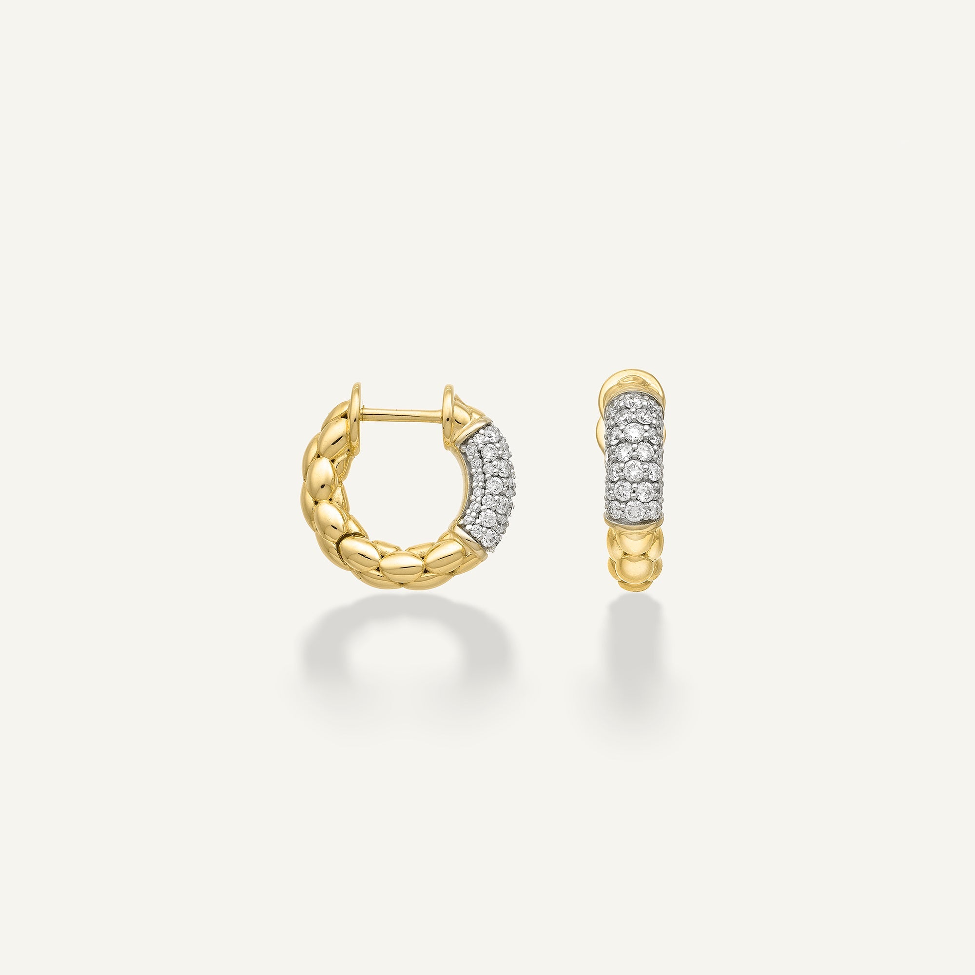 Gold earrings with diamonds