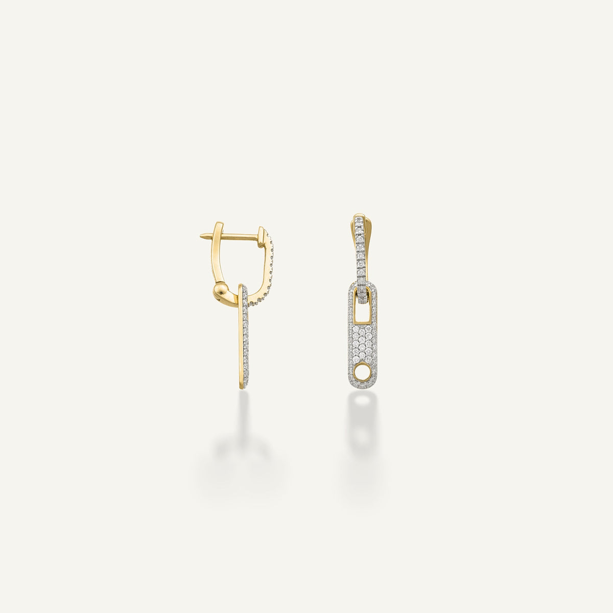 Gold earrings with diamonds